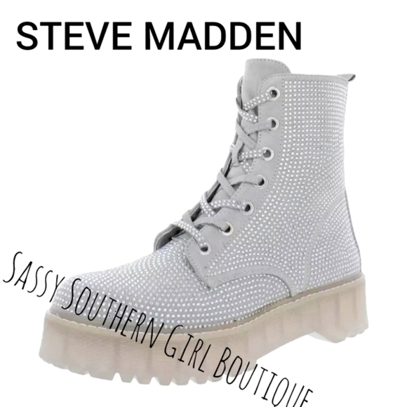 🆕⭐ STEVE MADDEN Grey Rhinestone Combat Boots - Picture 1 of 9